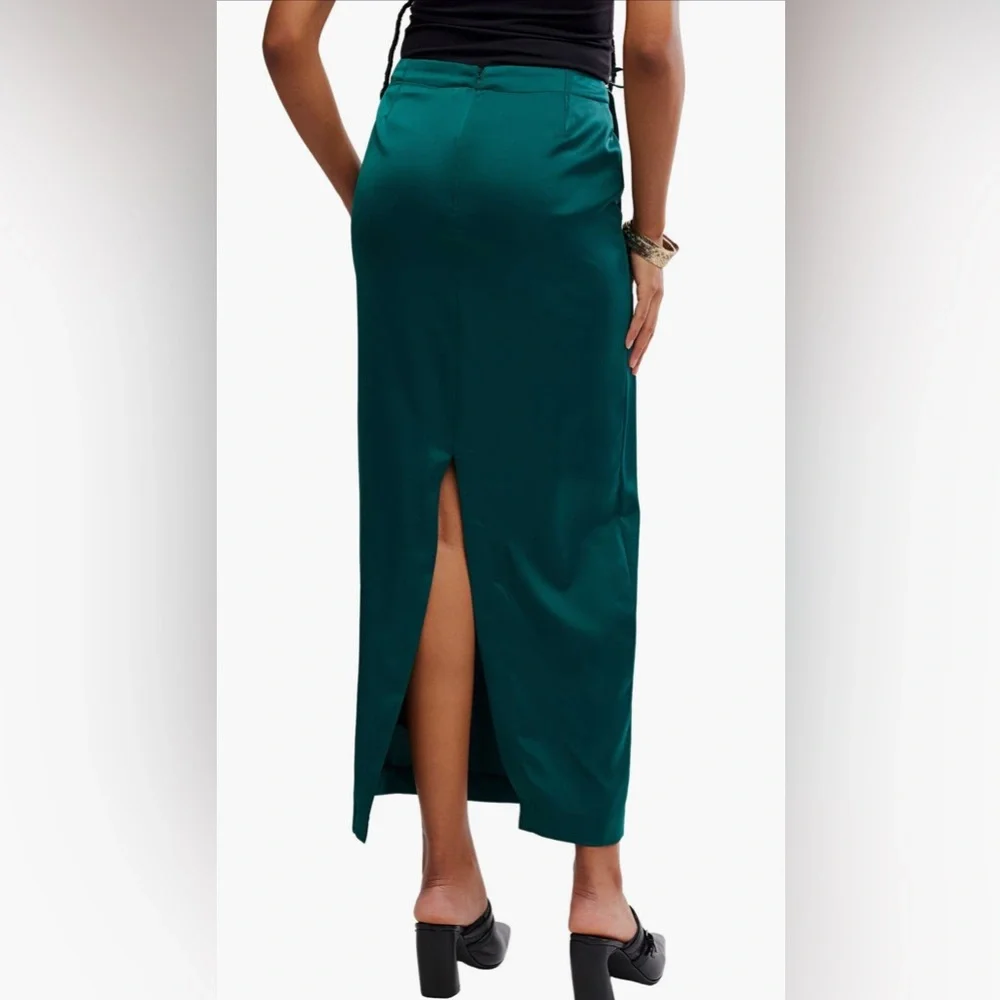 Rosetto Column‎ Maxi Skirt NWOT seamoss